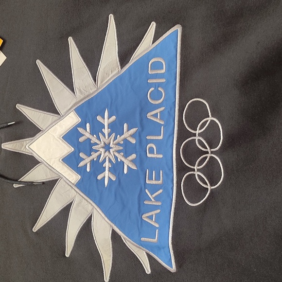 THE OLYMPIC MUSEUM COLLECTION "LAKE PLACID 1980" VINTAGE COLLECTORS SWEATER - Picture 2 of 16